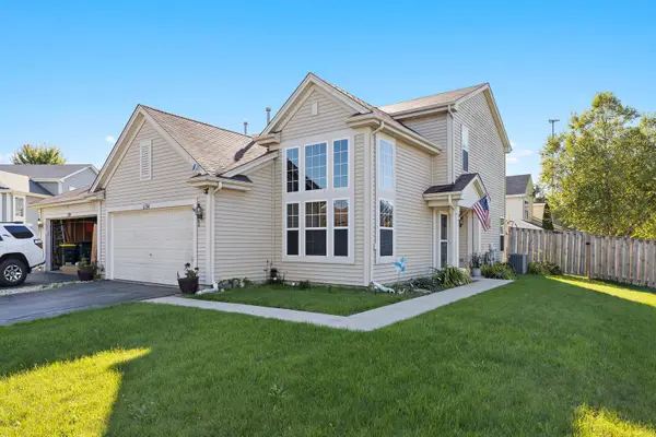 1134 Spinnaker Street, Pingree Grove, IL 60140