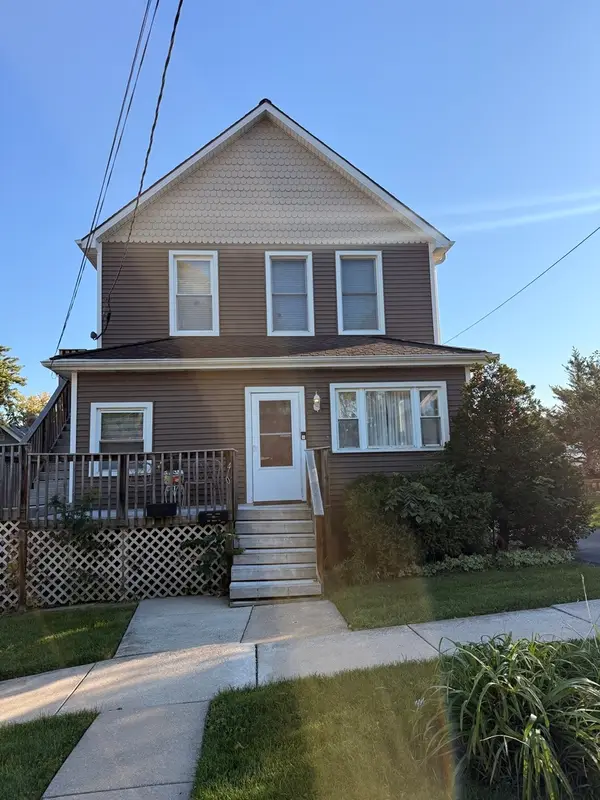 407 Grant Street, Lemont, IL 60439