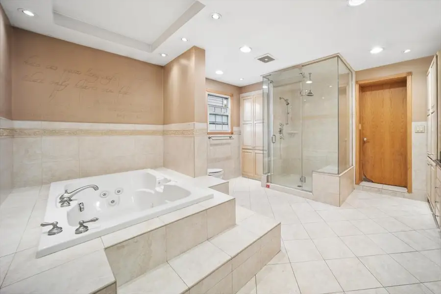 921 Clyde Avenue, Downers Grove, IL 60516 - #3