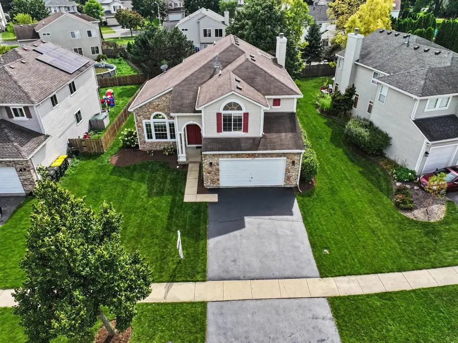 5450 Alexandria Drive, Lake In The Hills, IL 60156 - #2