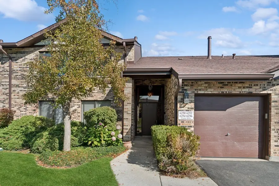 6254 Trinity Drive #2C, Lisle, IL 60532 - #2