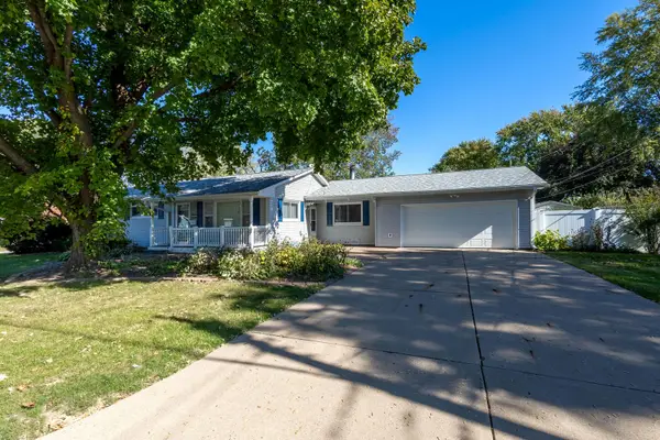 2902 5th Street, East Moline, IL 61244