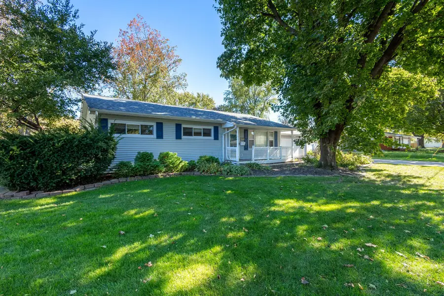 2902 5th Street, East Moline, IL 61244 - #2