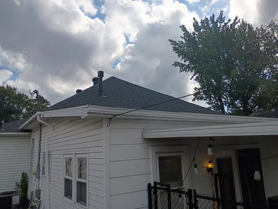 1210 N Logan Street, Marion, IL 62959 - #3