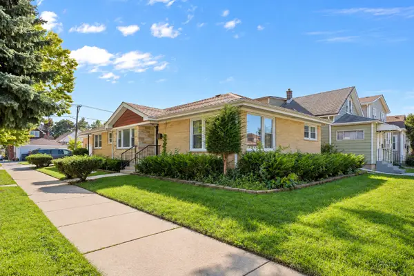 5701 W Henderson Street, Chicago, IL 60634