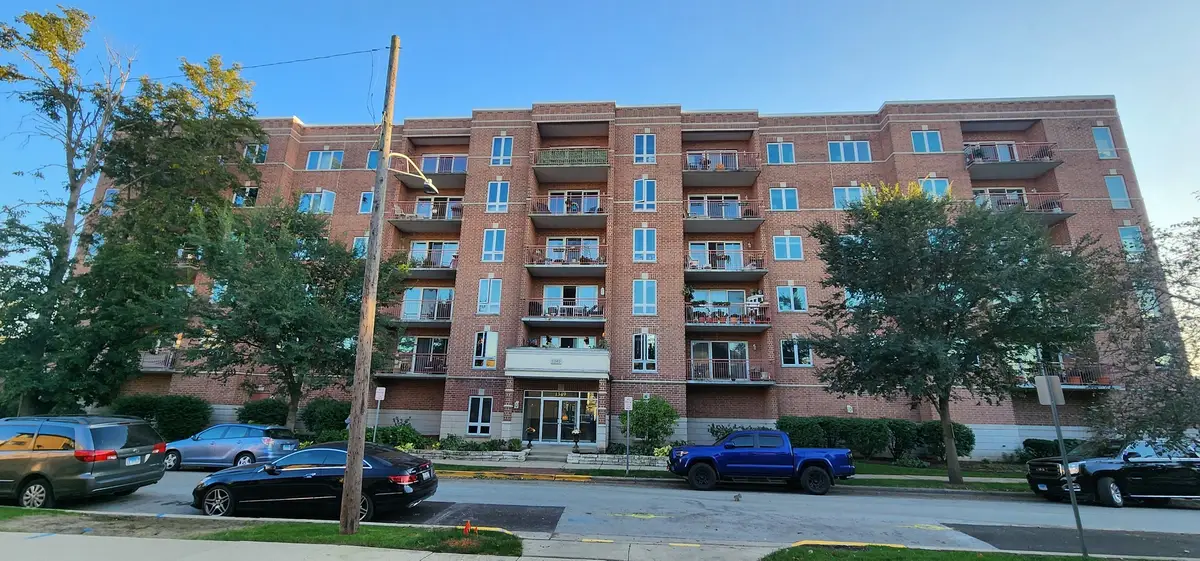1349 E Washington Street #302, Des Plaines, IL 60016 - #1
