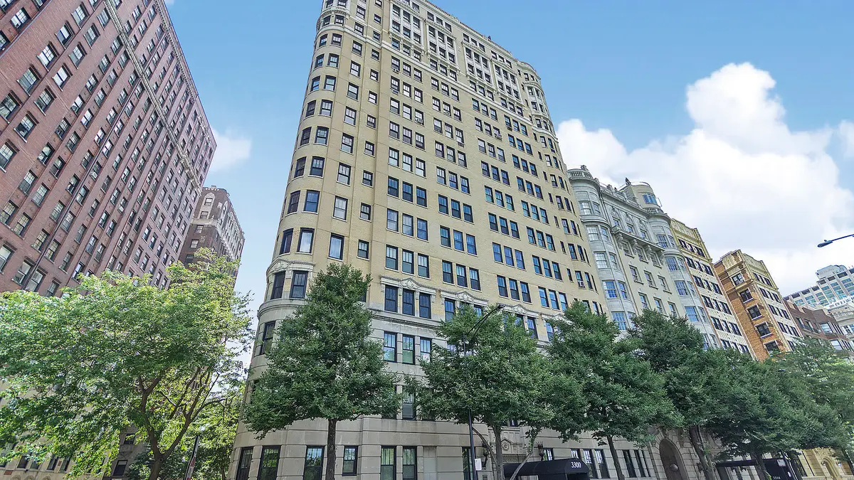 3300 N Lake Shore Drive #8D, Chicago, IL 60657 - #1