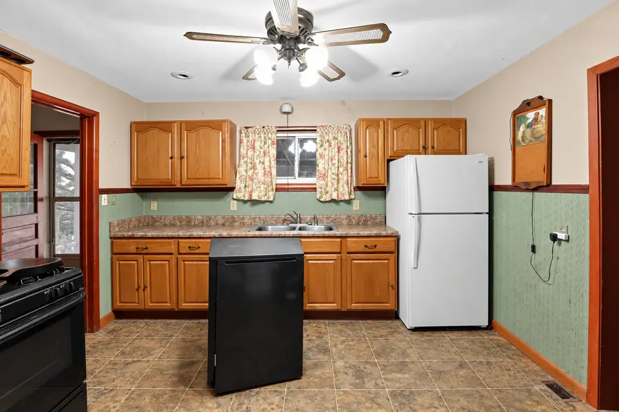 29243 Poplar Road, Centralia, IL 62801 - #3