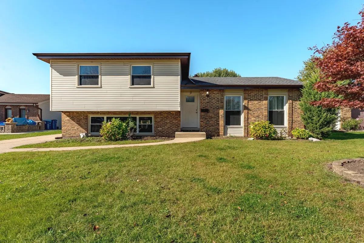 100 S Mill Meadow Lane, Addison, IL 60101 - #1