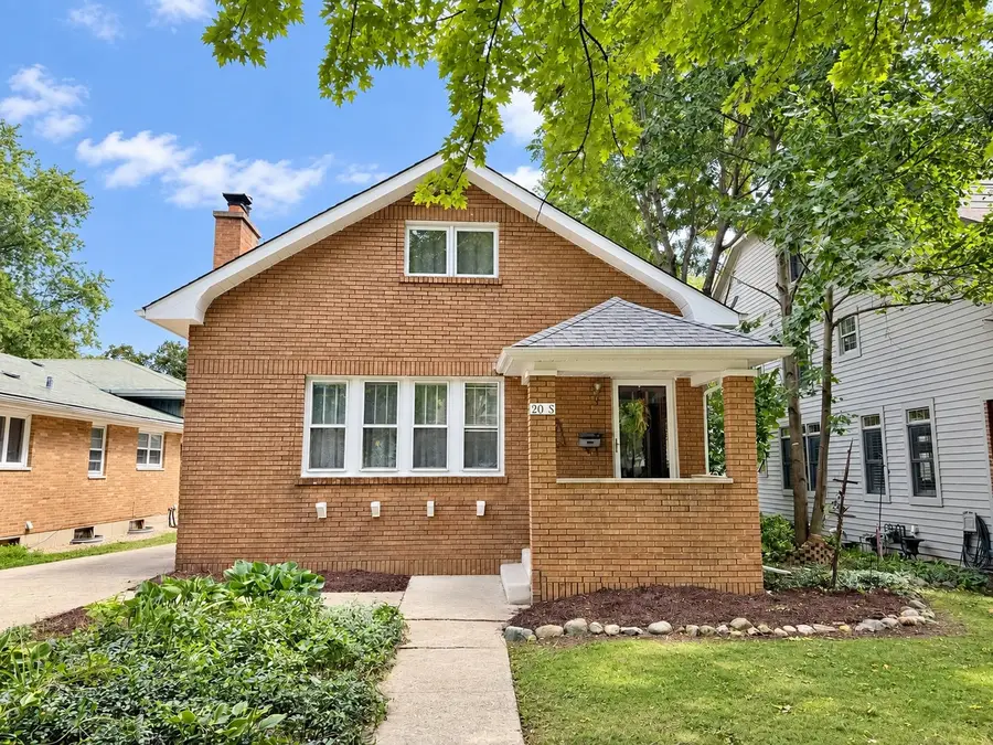 20 S Julian Street, Naperville, IL 60540 - #2