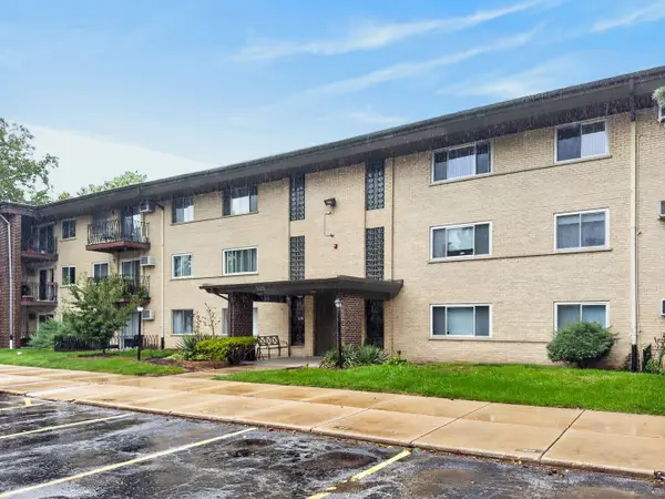 525 S Cleveland Avenue #103, Arlington Heights, IL 60005