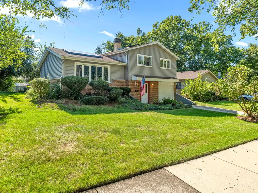 9137 W 91st Place, Hickory Hills, IL 60457 - #3