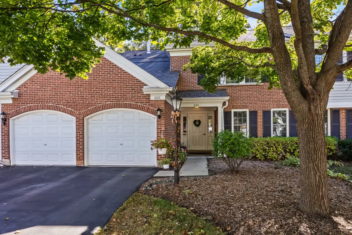 609 Edinburgh Lane #B, Prospect Heights, IL 60070 - #1