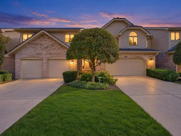 8521 Thistlewood Court, Darien, IL 60561