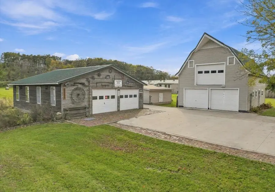 895 Stony Point, Dixon, IL 61021 - #2