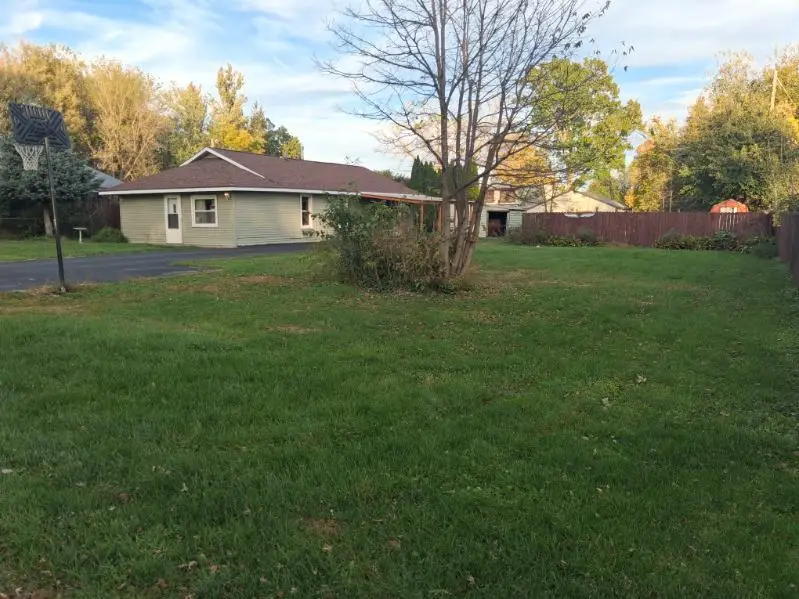 610 Garver Avenue, Rockford, IL 61102 - #3