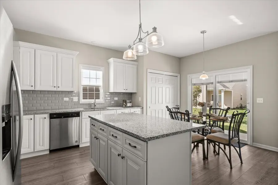 807 Alexandra Lane, Yorkville, IL 60560 - #2