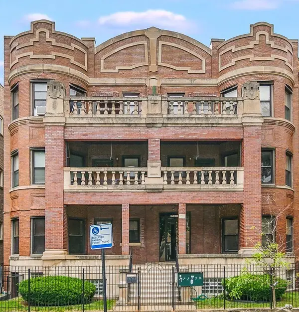 5743 S Michigan Avenue #2S, Chicago, IL 60637
