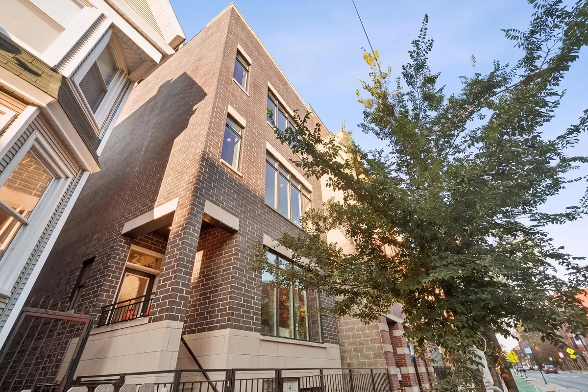 2114 W Belmont Avenue #2, Chicago, IL 60618 - #1