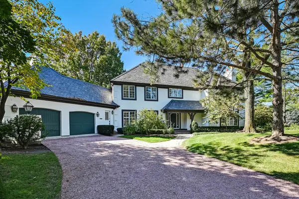 1604 Burr Ridge Club, Burr Ridge, IL 60527
