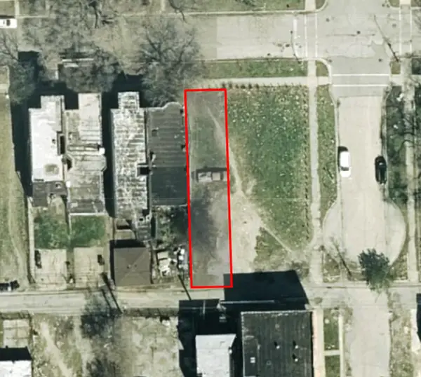 3907 W Grenshaw Street, Chicago, IL 60624