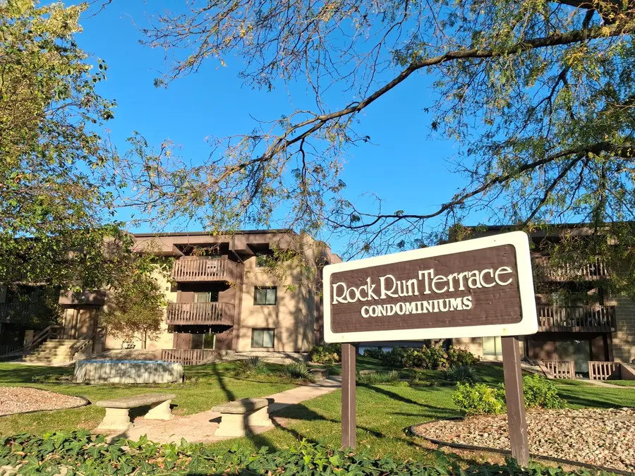 1500 N Rock Run Drive #1B, Crest Hill, IL 60403 - #2