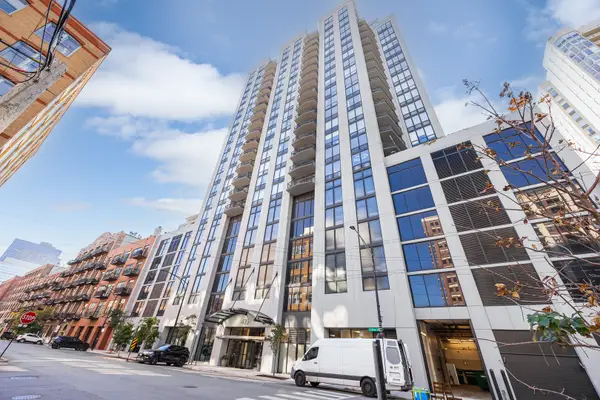 435 W Erie Street #701, Chicago, IL 60654