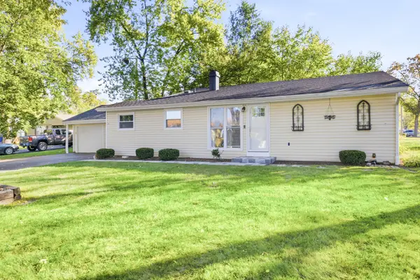 122 Caddy Avenue, Carpentersville, IL 60110