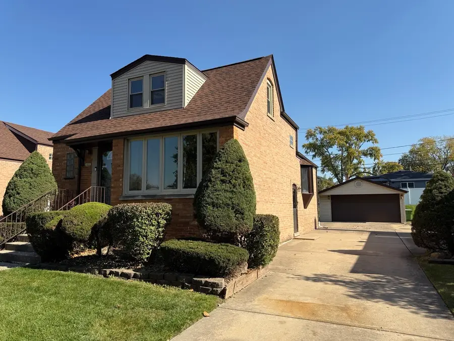 10937 S Tripp Avenue, Oak Lawn, IL 60453 - #3