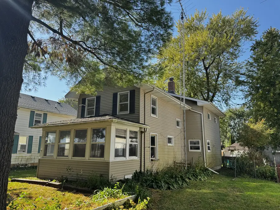 135 N Birch Street, Waterman, IL 60556 - #3