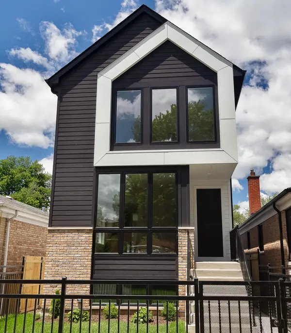 2716 N Hamlin Avenue, Chicago, IL 60647