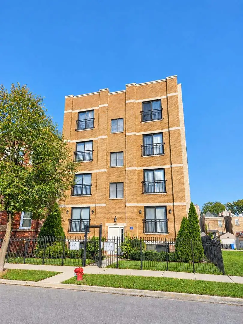 4925 S Forrestville Avenue #2S, Chicago, IL 60615 - #1