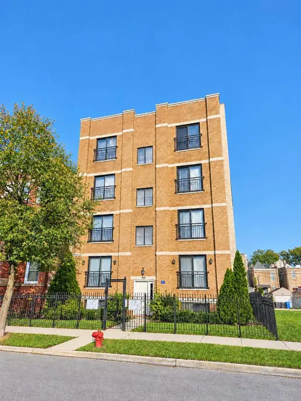 4925 S Forrestville Avenue #2S, Chicago, IL 60615