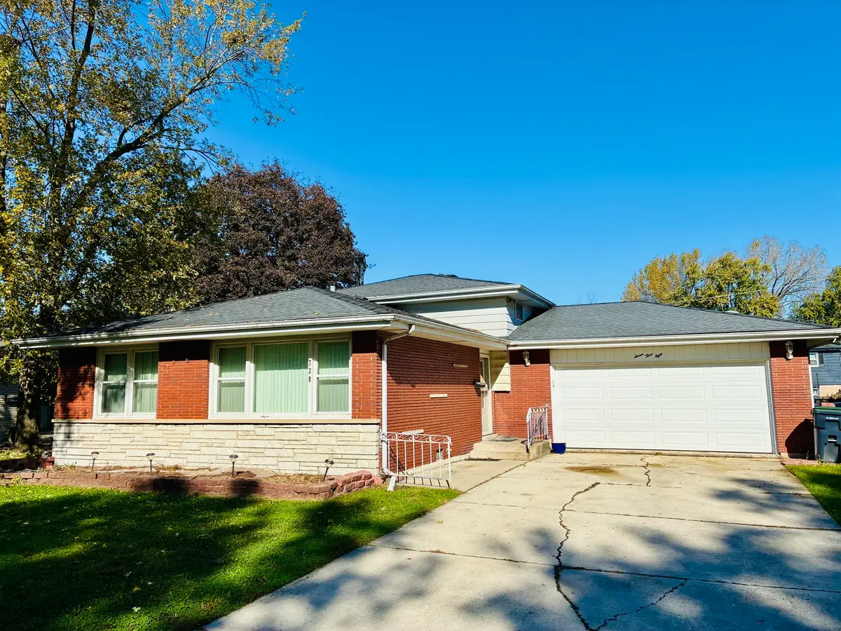 738 E 158th Street, South Holland, IL 60473 - #1