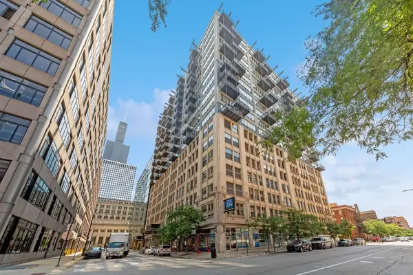 565 W Quincy Street #1216, Chicago, IL 60661
