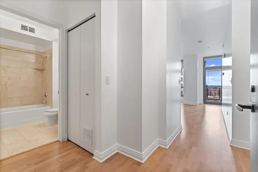 565 W Quincy Street #1216, Chicago, IL 60661 - #3