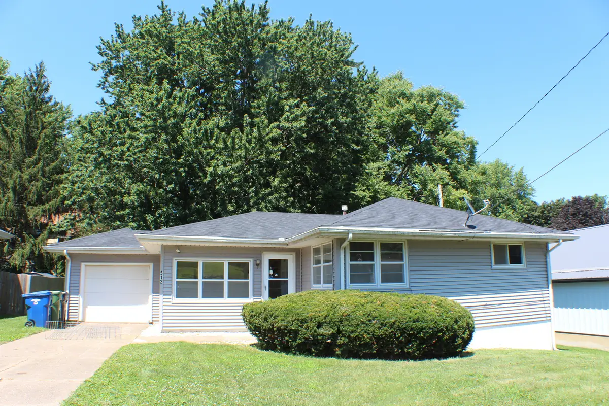 512 18th Avenue, Clinton, IA 52732 - #1