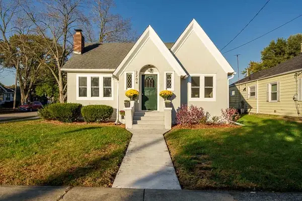 2204 Grant Avenue, Rockford, IL 61103