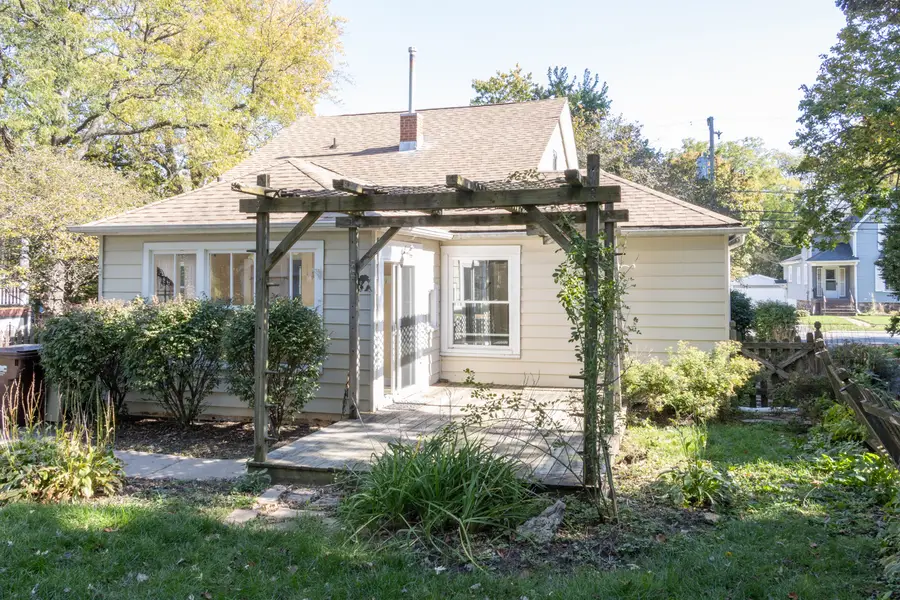 629 N Madison Street, Woodstock, IL 60098 - #2