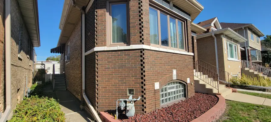 7940 W Oakleaf Avenue, Elmwood Park, IL 60707 - #2