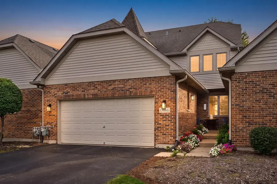 13866 Steeples Road, Lemont, IL 60439 - #2