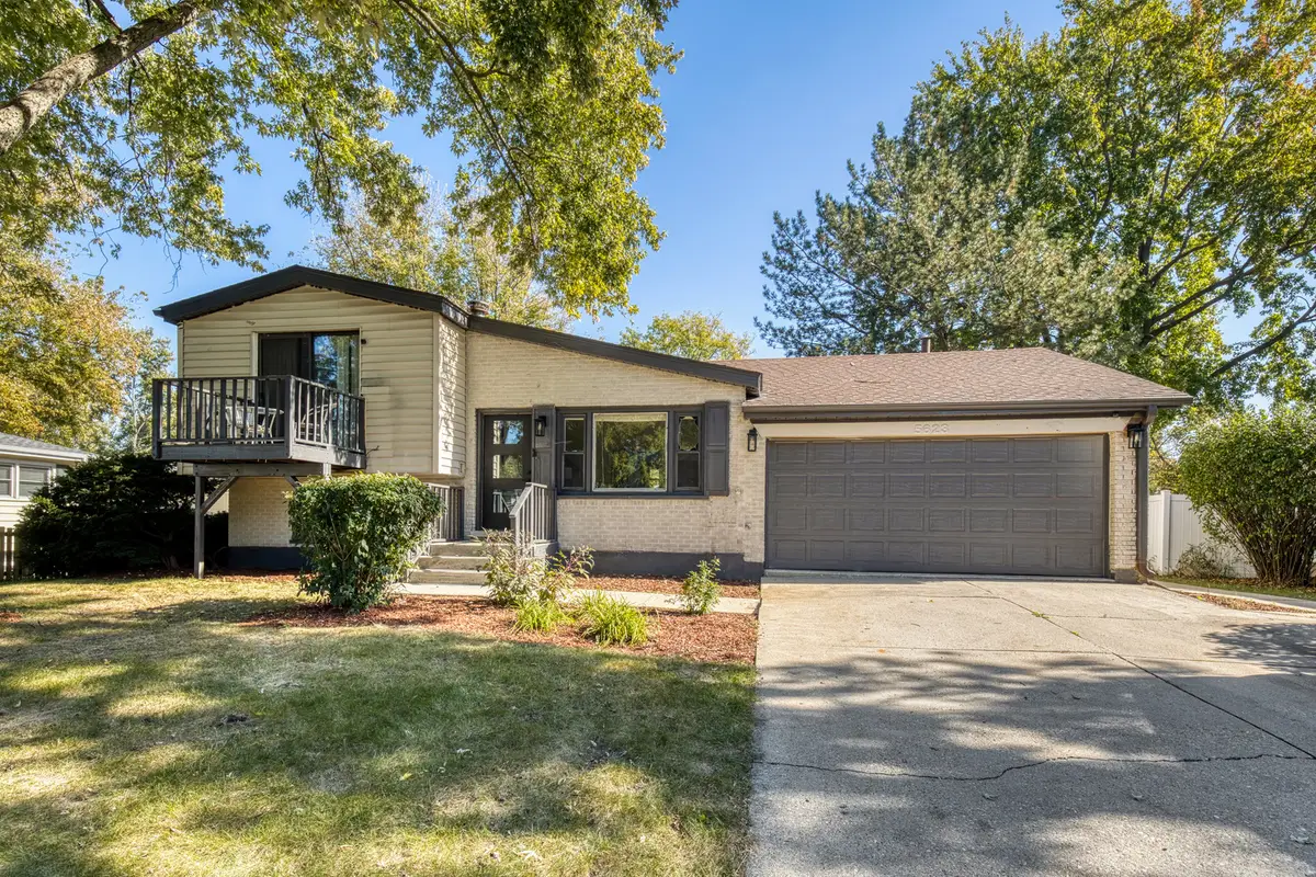 5623 Tennessee Avenue, Clarendon Hills, IL 60514 - #1