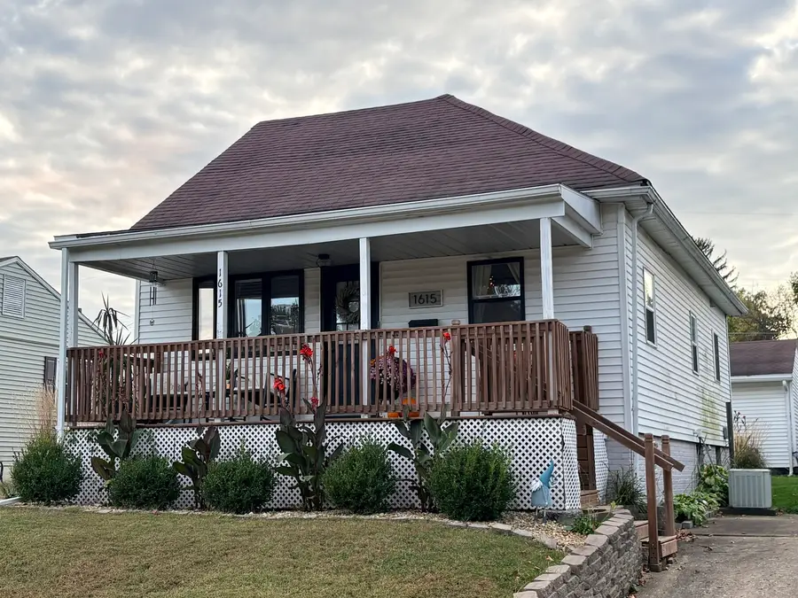 1615 Sobieski Street, La Salle, IL 61301 - #2