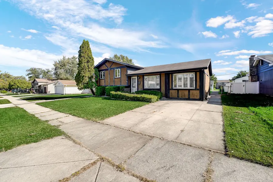 16819 Meadowdale Drive, Oak Forest, IL 60452 - #3