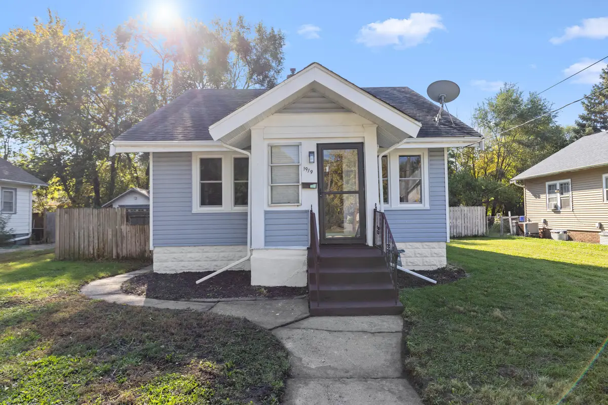 1919 15th Avenue, Rockford, IL 61104 - #1