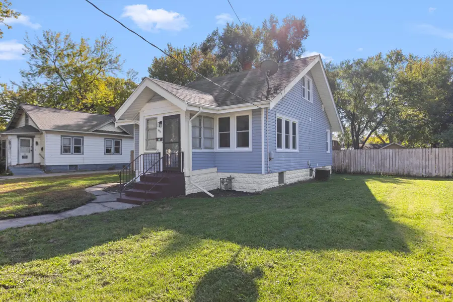 1919 15th Avenue, Rockford, IL 61104 - #2