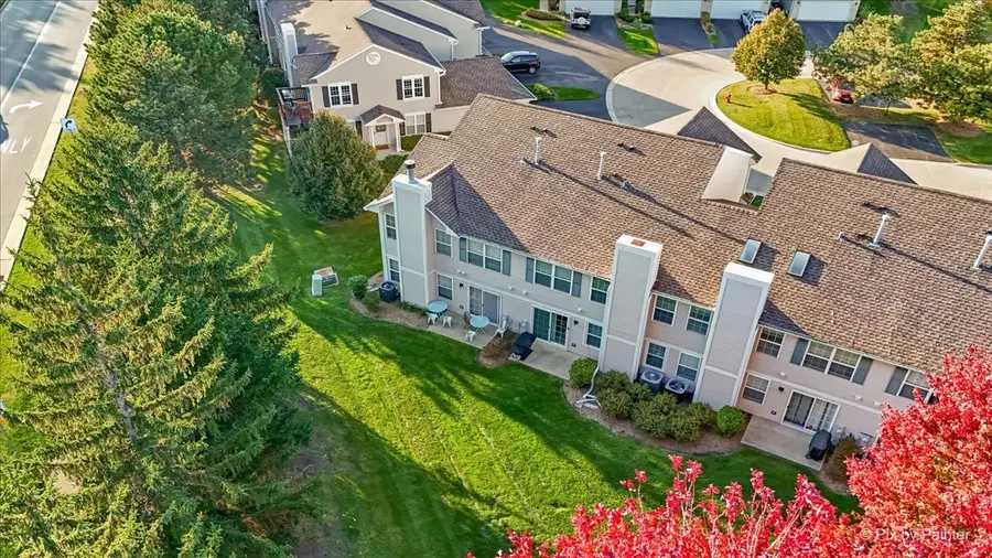 507 Windham Cove Drive, Crystal Lake, IL 60014 - #2