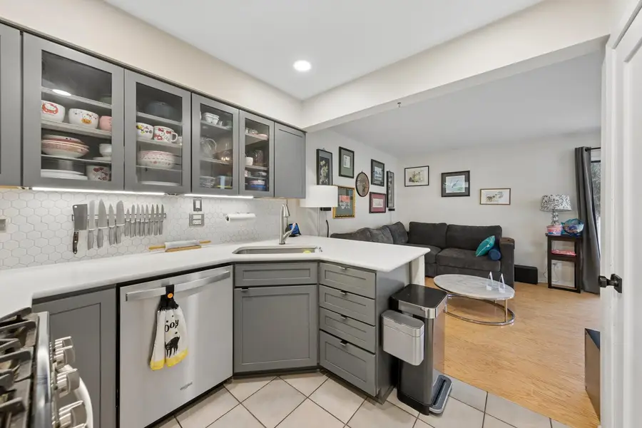 Address Withheld By Seller, Naperville, IL 60563 - #2
