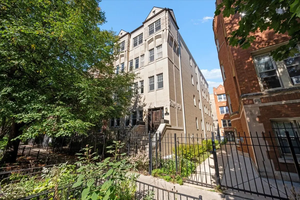 618 W Oakdale Avenue #5, Chicago, IL 60657 - #1