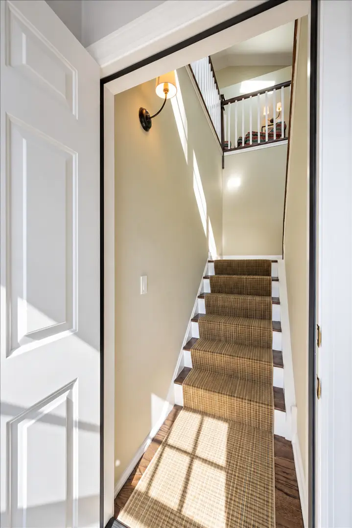 618 W Oakdale Avenue #5, Chicago, IL 60657 - #2
